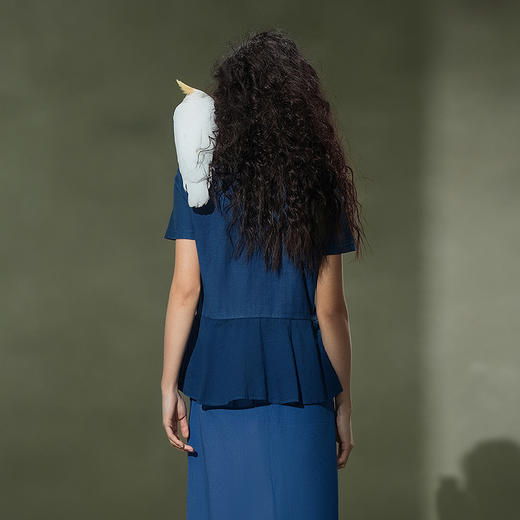 【林栖设计小店】植物染色|手工植物蓝萤虫绞婴儿棉荷叶边2026夏新款T恤1962022 商品图5