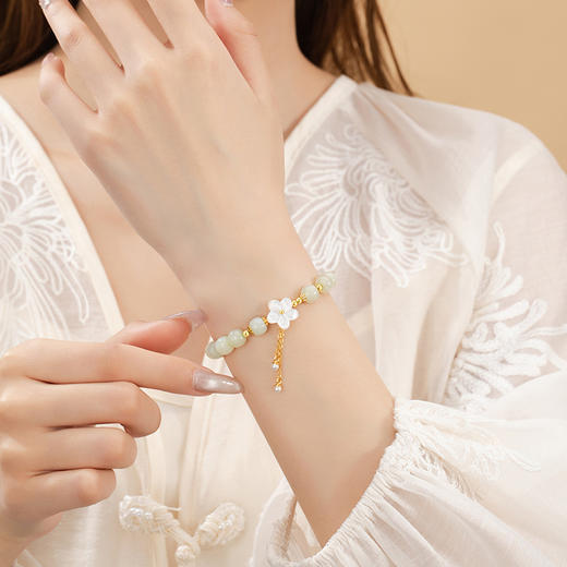 桃花朵朵纯银925和田玉手串，新中式国潮贝壳花朵手饰ins珍珠手链CS0100 商品图1