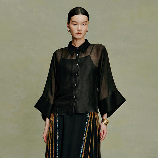 【林栖设计小店】月夜清影|黑色丝麻五瓣梅宽松2026夏新款翻领衬衣1962027 商品图0