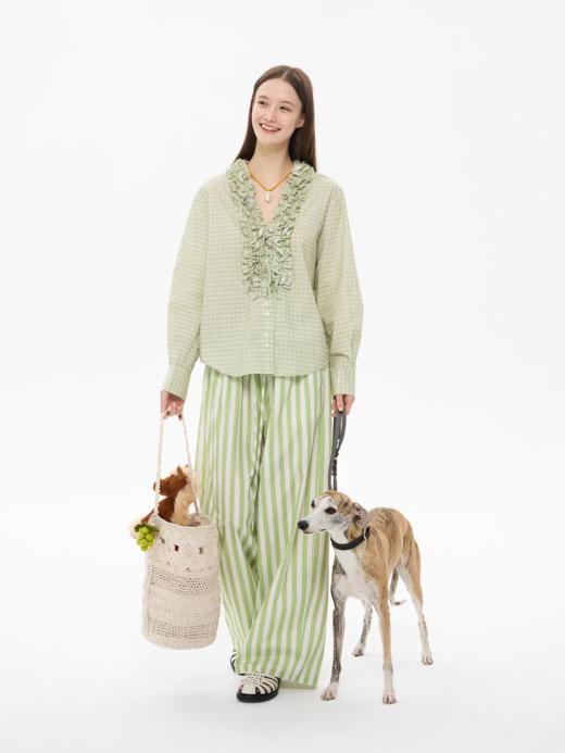 heris/H61115/色彩学院格纹 浪漫V领立体花边 短款调节收腰显瘦衬衫 商品图4