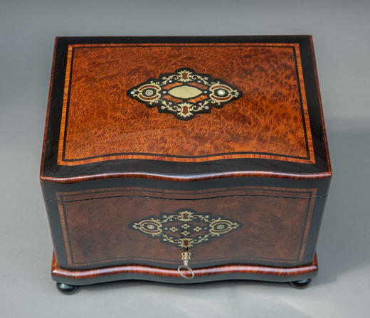 独角鹿西洋古董1850-1870年代法国拿破仑三世时期出品母贝金属贴片修饰精雕实木多层雪茄盒 商品图4