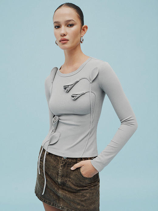 TR她热 花花小姐 灰色螺纹手工花朵飘带设计感复古修身显瘦打底衫上衣 商品图2