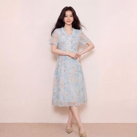 奢姿大码女装2026夏季胖妹妹时尚V领碎花连衣裙气质减龄清新长裙9962860063 商品图4