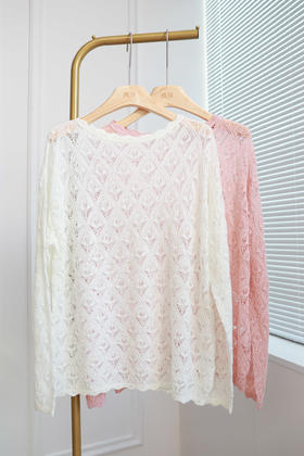 浪漫菱形肌理镂空羊毛罩衫