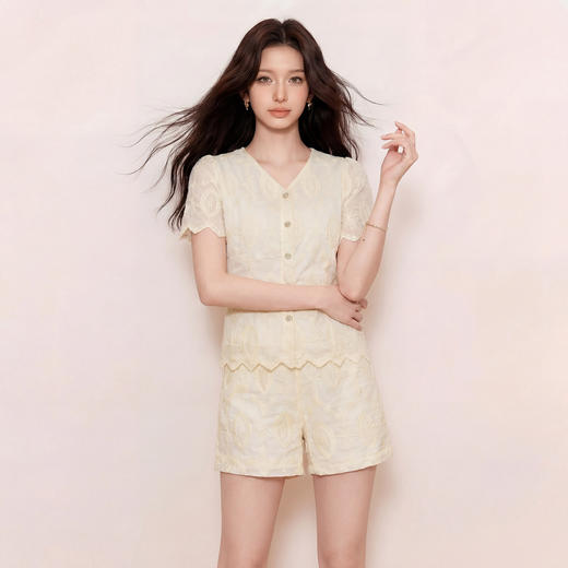 奢姿大码女装2026新款夏季法式刺绣气质时尚百搭短袖上衣短裤套装9962972026 商品图0