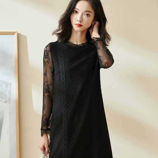 剩S 米思阳钩花镂空蕾丝裙秋季新款小香风气质显瘦连衣裙 商品图1