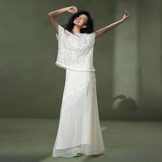 【林栖设计小店】手工摇花|瓷白刺绣蕾丝优雅百搭2026夏新款衬衣两件套1962012 商品图2