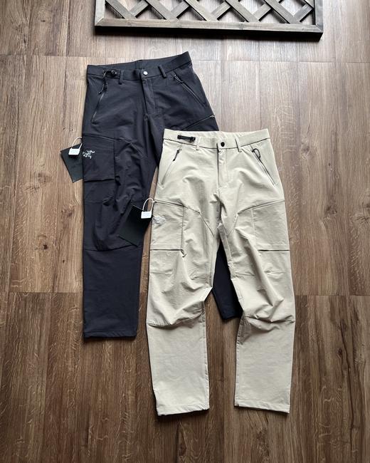 点此购买 始祖鸟ARC春秋季男士耐磨防风防泼户外登山徒步软壳裤 xj 341920 商品图0