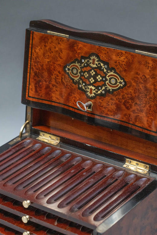 独角鹿西洋古董1850-1870年代法国拿破仑三世时期出品母贝金属贴片修饰精雕实木多层雪茄盒 商品图6