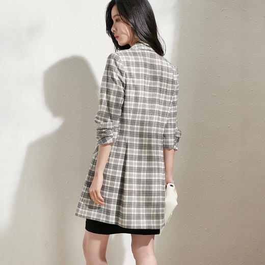 剩S/M/L/XL 芳外新款通勤双排扣外套设计感格子上衣女8T22AW0242 商品图4