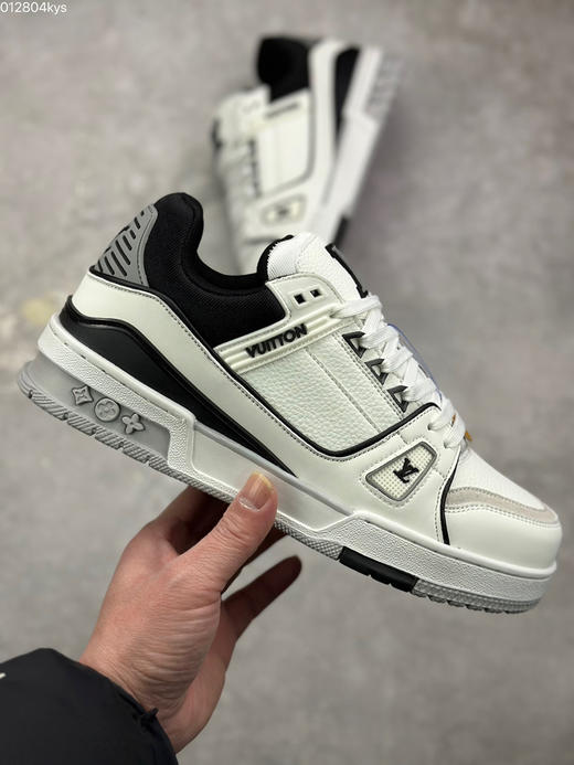 春季特惠💰450 性价比版本 驴牌 LV Trainer 低帮休闲板鞋 商品图3
