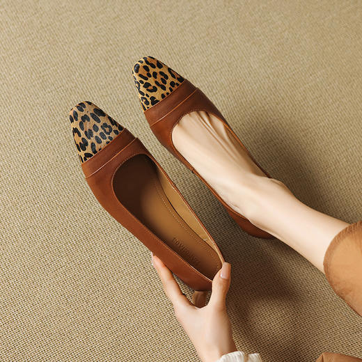 【预售7天】赫本风豹纹拼色，浅口单鞋一脚蹬通勤鞋NX&9215 商品图0