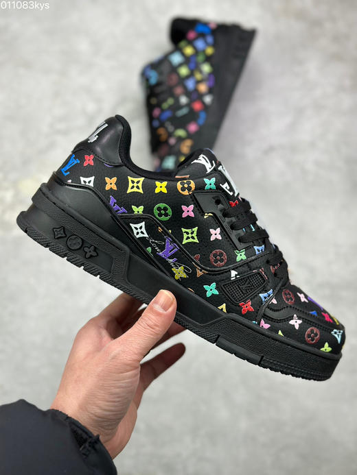 春季特惠💰450 性价比版本 驴牌 LV Trainer 低帮休闲板鞋 商品图3