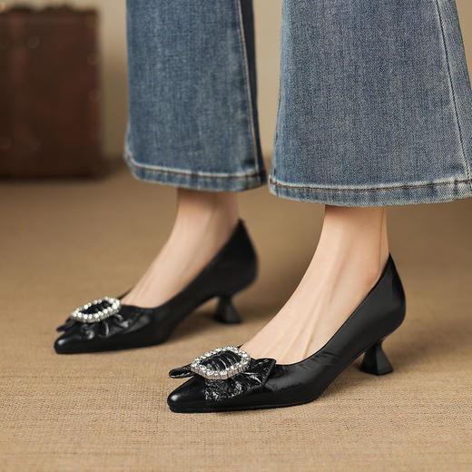 【预售7天】轻奢气质5cm法式水钻，方扣尖头浅口单鞋JLY&18-883 商品图3