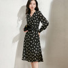 剩S/M 芳外新款时尚复古印花连衣裙薄款黑色V领长袖大摆裙8T22AL0073 商品缩略图3