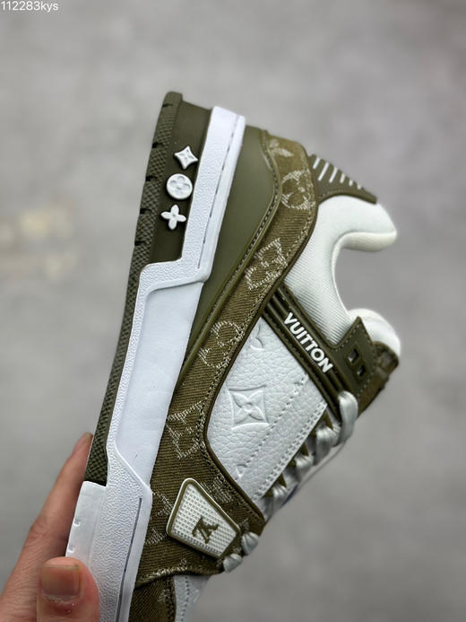 春季特惠💰450 性价比版本 驴牌 LV Trainer 低帮休闲板鞋 商品图5