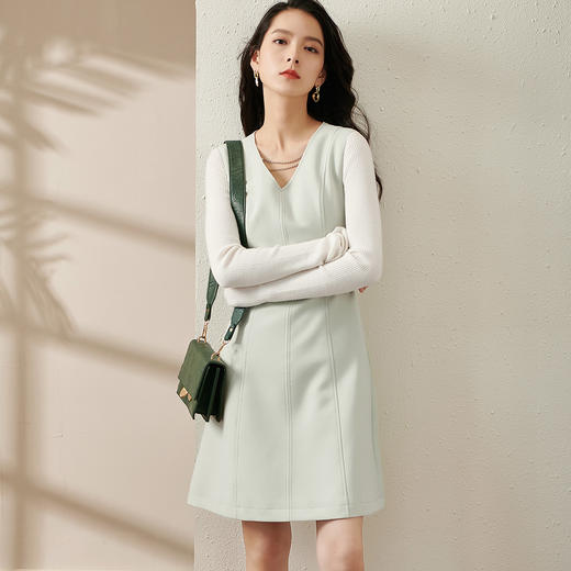 剩S/M/L/XL 芳外新款V领背心裙新款V领高腰收腰款无袖背心连衣裙8T21CL1936 商品图2