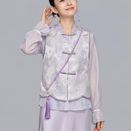 「自」全新升级【铂金会员284/天猫379/差价95】(13521)洛诗琳新中式盘扣马甲2026春夏新款时髦立领国风外套女 商品图1