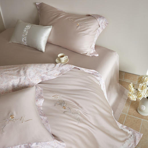 天丝棉四件套-花畔  (35%棉 65%莱赛尔) 一床双风格，承包四季温柔 商品图2