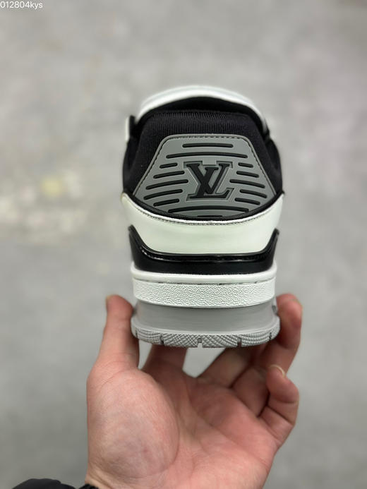 春季特惠💰450 性价比版本 驴牌 LV Trainer 低帮休闲板鞋 商品图7
