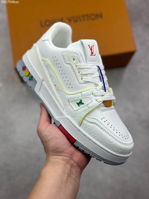 春季特惠💰450 性价比版本 驴牌 LV Trainer 低帮休闲板鞋 商品图0