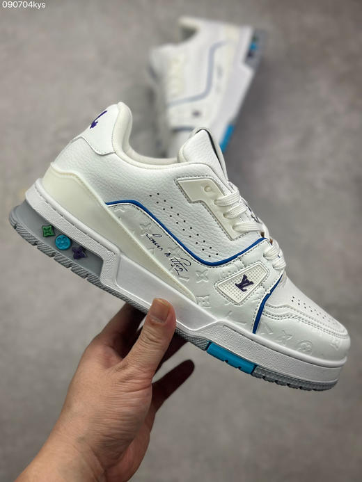 春季特惠💰450 性价比版本 驴牌 LV Trainer 低帮休闲板鞋 商品图3