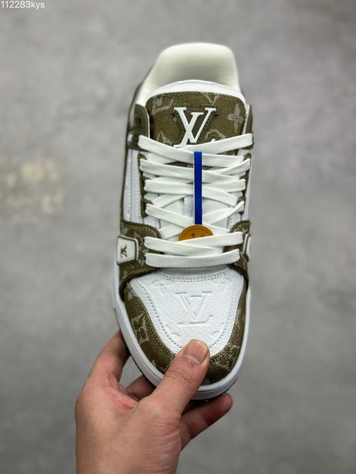 春季特惠💰450 性价比版本 驴牌 LV Trainer 低帮休闲板鞋 商品图1