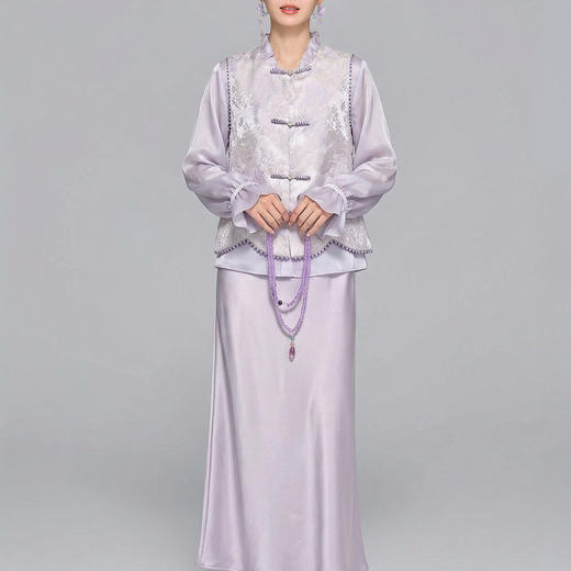 「自」全新升级【铂金会员284/天猫379/差价95】(13521)洛诗琳新中式盘扣马甲2026春夏新款时髦立领国风外套女 商品图3