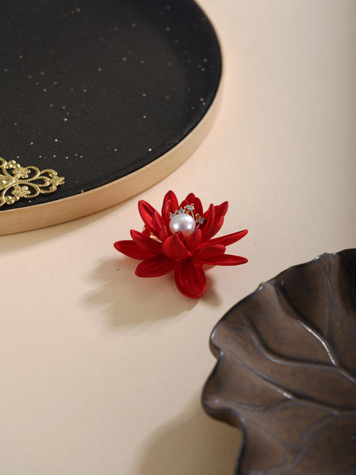 子佩集【绮瓣承禧】珍珠惜王妃胸针【XXXZ253】红莲镀金2602 商品图4