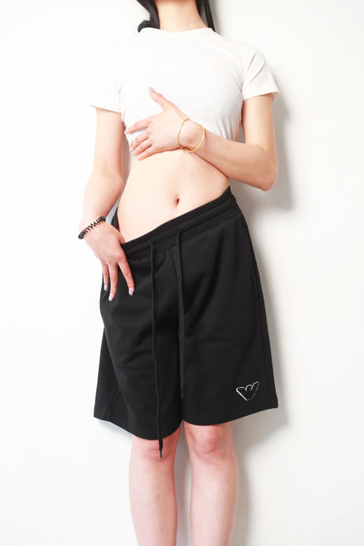 百慕大五分裤，出口意大利。松紧腰刺绣设计基础直筒短裤E031188 商品图13