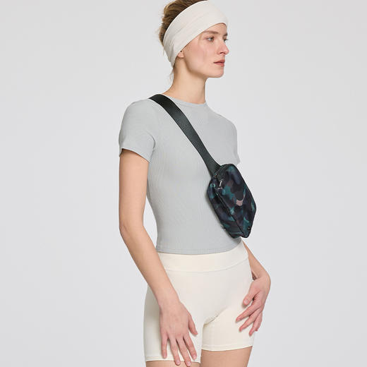 唤醒身心~天丝莫代尔螺纹小圆领T恤长款运动上衣 休闲可外穿健身服基础款背心 商品图2