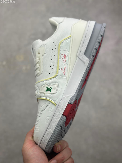 春季特惠💰450 性价比版本 驴牌 LV Trainer 低帮休闲板鞋 商品图6