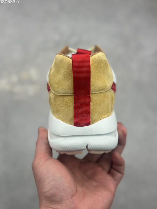 春季特惠💰340 Tom Sachs x NK Craft Mars Yard 2.0 联名宇航员神游太空百搭休闲运动透气慢跑鞋 “复古做旧黄红勾” 权志龙同款 商品图7