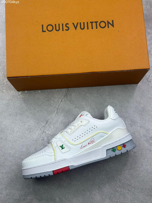 春季特惠💰450 性价比版本 驴牌 LV Trainer 低帮休闲板鞋 商品图2