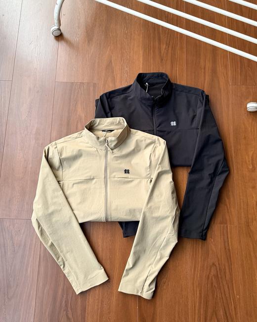 点此购买 可隆春秋季男士Amazon lite防泼水户外运动软壳夹克外套 LL 341922 商品图7