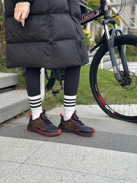 【专属】安德玛BOA旋钮HOVR底跑鞋给大家做福利！​哪款不买都要买安德玛HOVR底鞋！极力推荐❗️脚感真的不一样，送人嘎嘎有面！现仅199起💰 临时插单库存！🔥速抢！ 商品图11