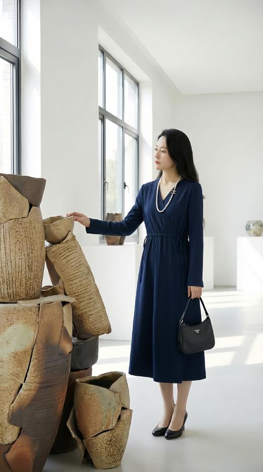 领前后褶长袖侧开叉连衣裙 商品图4