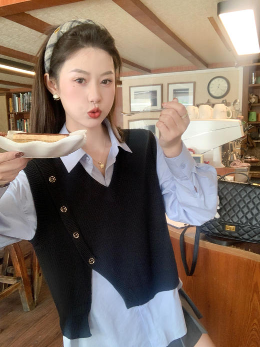 【129元任选2件】现货！韩系学院风v领针织马甲 商品图11