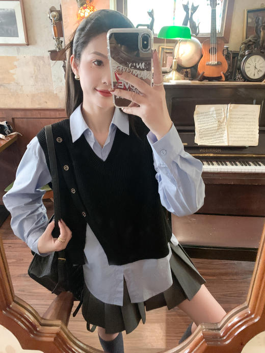 【129元任选2件】现货！韩系学院风v领针织马甲 商品图5