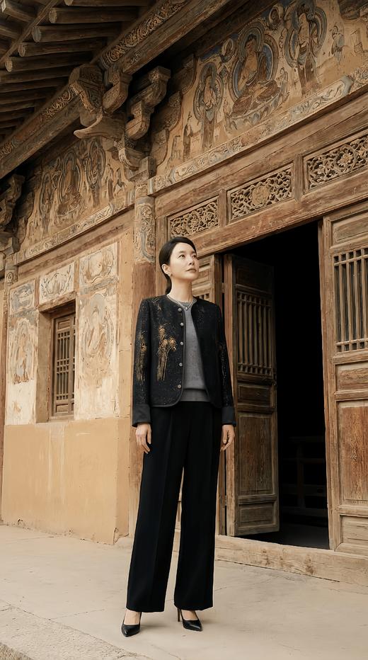 高级感新国风圆领翻折外套 商品图1