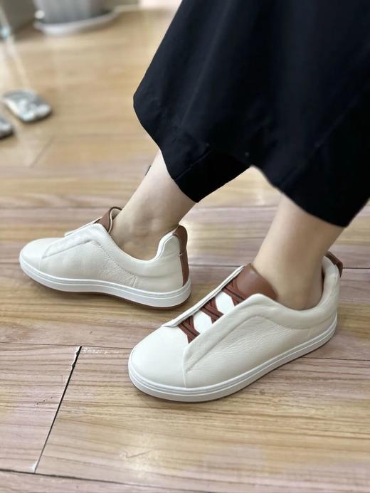 韦恩真皮休闲小白鞋 | 头层牦牛皮，韦恩专利水染鹿皮乳胶鞋垫，舒服到不想脱下来 商品图3