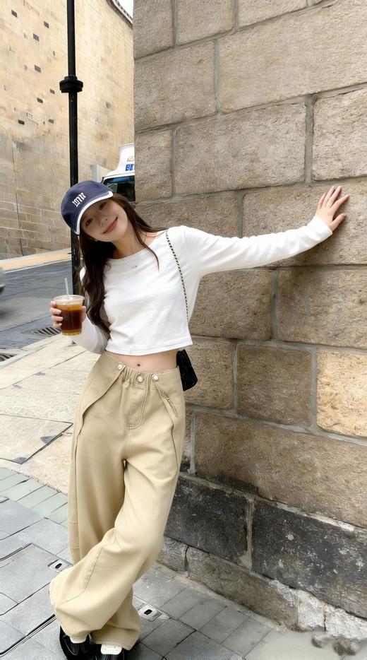 田曦薇同款设计感宽松弯刀裤 商品图10