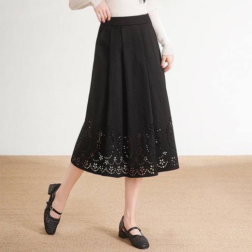 「自」全新升级【铂金会员146/天猫189/差价43】(03046)洛诗琳高腰下摆镂空半身裙2026春季气质高级感A字雕花半裙 商品图1
