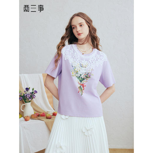 两三事 浅梦未央 2026春季新款小清新蕾丝拼接印花短袖t恤女宽松 商品图0