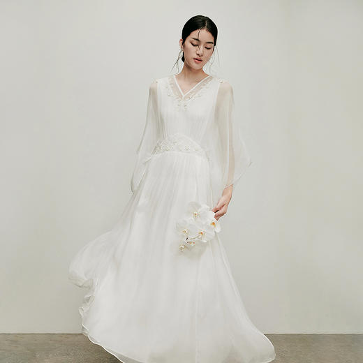 【林栖设计小店】花间缱绻|优雅绣花多色修身显瘦2026夏新款真丝连衣裙1962200 商品图10