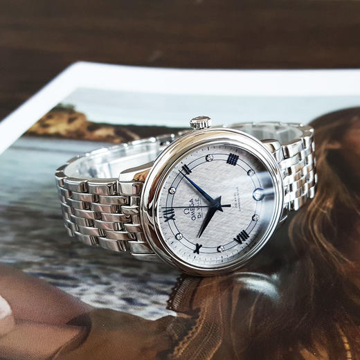 【95新】OMEGA 欧米茄424.10.33.20.56.002天文台认证同轴自动机械机芯日期显示33MM（女款）碟飞系列镶嵌钻石刻度030326NJT33 商品图3