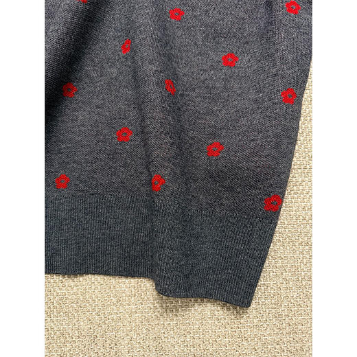 那些花儿 小禾同款羊毛混纺 圆领针织短袖T 蜜蜂刺绣宽松版型 双面织法 克重重磅 商品图7