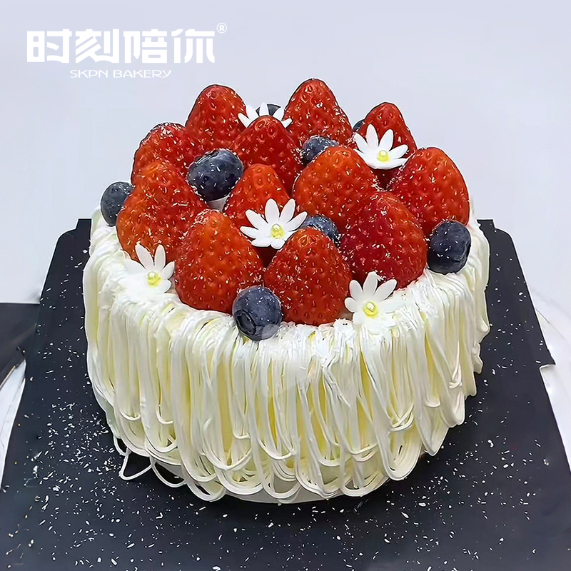 草莓丘比特 水果裸生日蛋糕