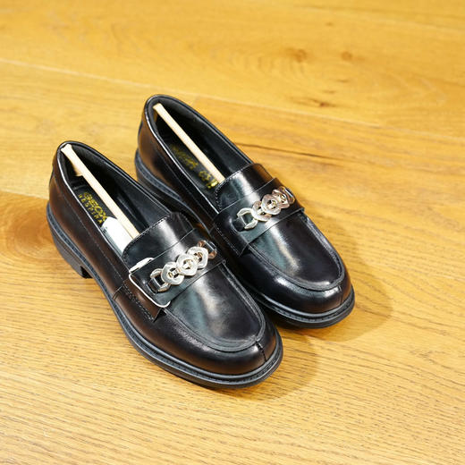 【秒杀价已调 直接拍】健乐士2026新款 GEOX女 经典 乐福鞋 商品图4