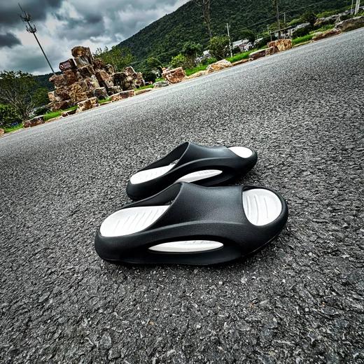 防滑~沙滩~踩屎感软底透气休闲男拖鞋！ 商品图5